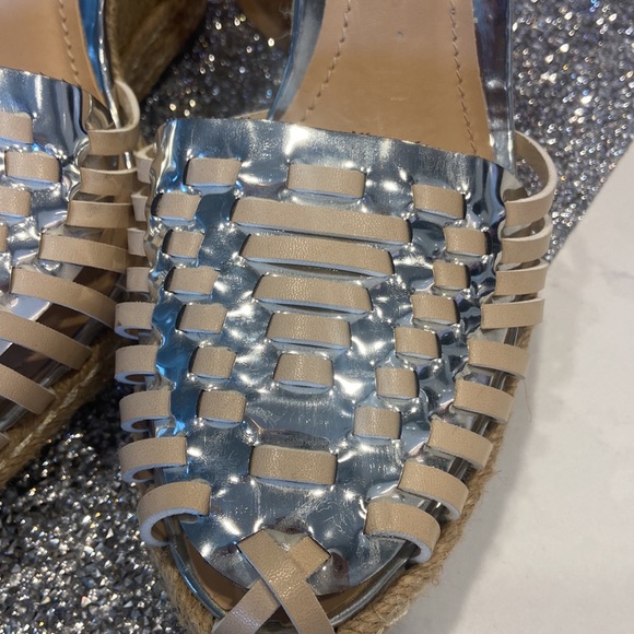 Catherine Malandrino | Miyoko Wedge Sandal | Size: 9 | Color: Silver Tan - Picture 7 of 17